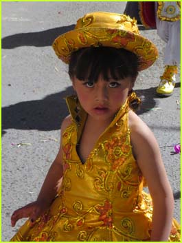 enfant danseuse bolivie